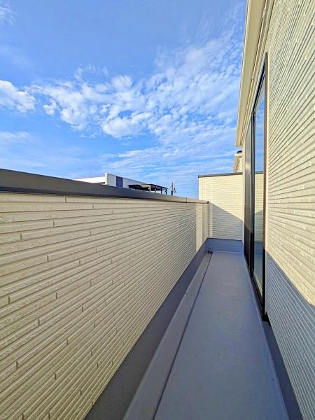 【2号棟】藤沢市新築戸建　LDK19帖　ビルトイン車庫