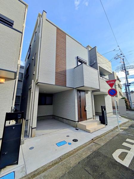 【2号棟】藤沢市新築戸建　LDK19帖　ビルトイン車庫