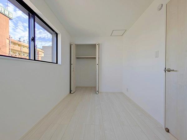 【3号棟】藤沢市新築戸建　LDK19帖　ビルトイン車庫