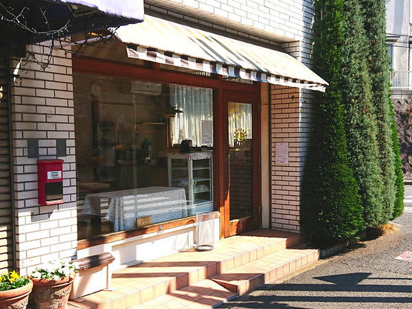 【1号棟】栄区新築戸建 パントリー 対面キッチン(陽だまりベーカリー)
