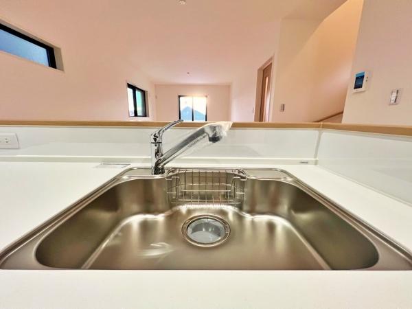 【1号棟】港北区新築戸建2台駐車可パントリー