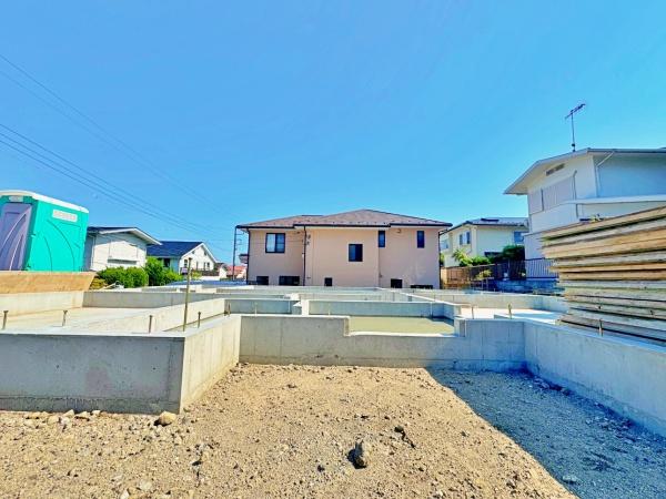 逗子市新築戸建　LDK23帖　ビルトイン車庫　ルーバル