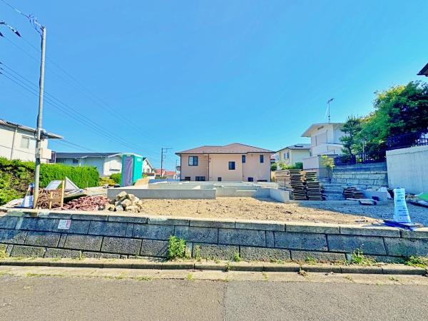 逗子市新築戸建　LDK23帖　ビルトイン車庫　ルーバル