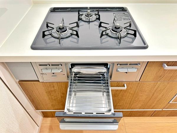 【1号棟】逗子市新築戸建　納戸　南面バルコニー