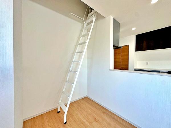 【2号棟】逗子市新築戸建　納戸　南面バルコニー