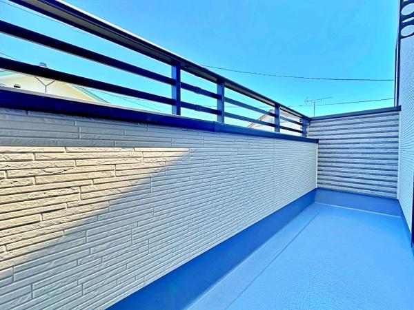 【2号棟】逗子市新築戸建　納戸　南面バルコニー