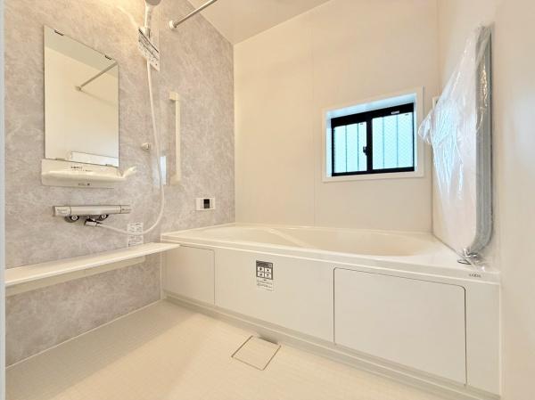 【1号棟】藤沢市新築戸建　LDK18帖　南面バルコニー
