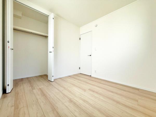 【2号棟】藤沢市新築戸建　LDK18帖　南面バルコニー