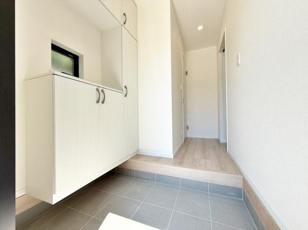 【2号棟】藤沢市新築戸建　LDK18帖　南面バルコニー