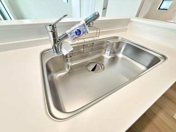 【2号棟】藤沢市新築戸建　LDK18帖　南面バルコニー