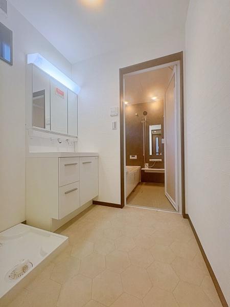 町田市上小山田町の中古一戸建て