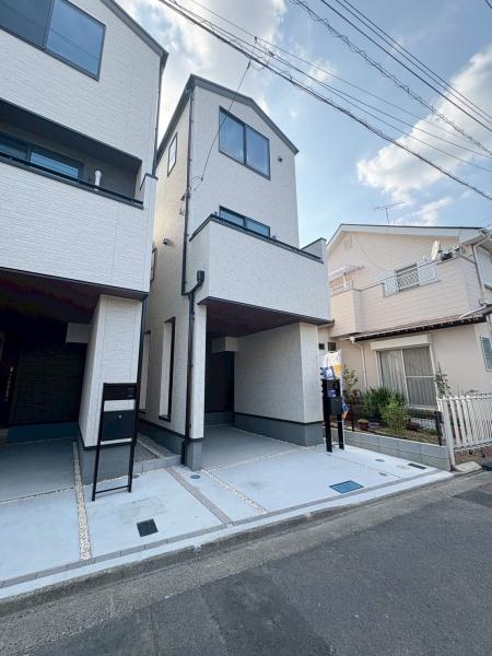 【3号棟】川崎市新築戸建ビルトイン車庫対面キッチン