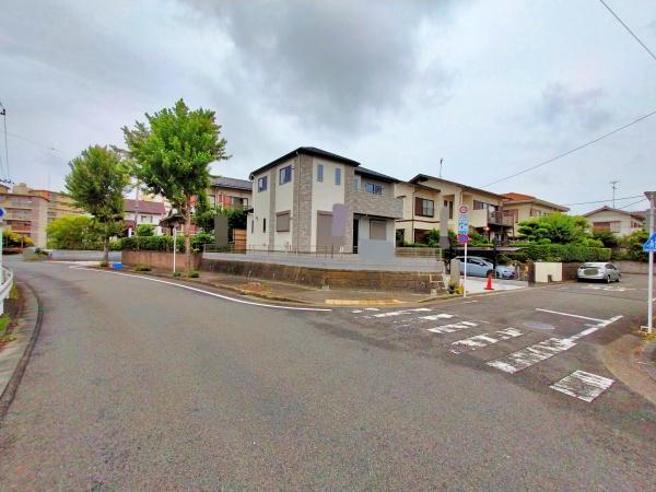 町田市新築戸建タイルデッキ2台駐車可角地