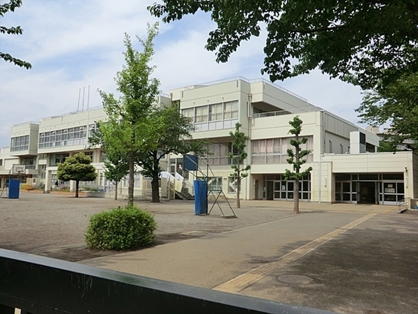 町田市山崎町の中古一戸建て(町田市立七国山小学校)