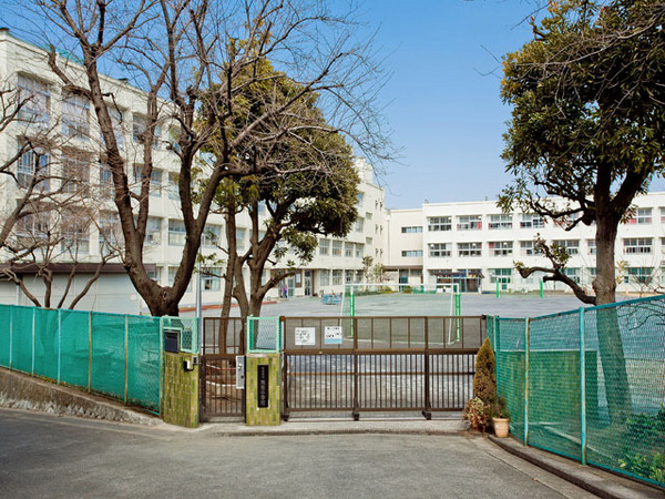 横浜市都筑区池辺町の中古一戸建て(横浜市立鴨居小学校)