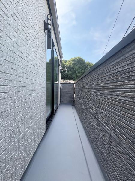 【B号棟】鶴見区新築戸建　ビルトイン車庫　都市ガス