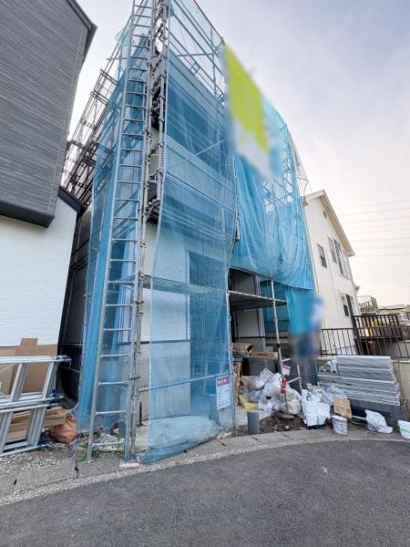 【2号棟】戸塚区新築戸建　LDK18帖　リビング階段
