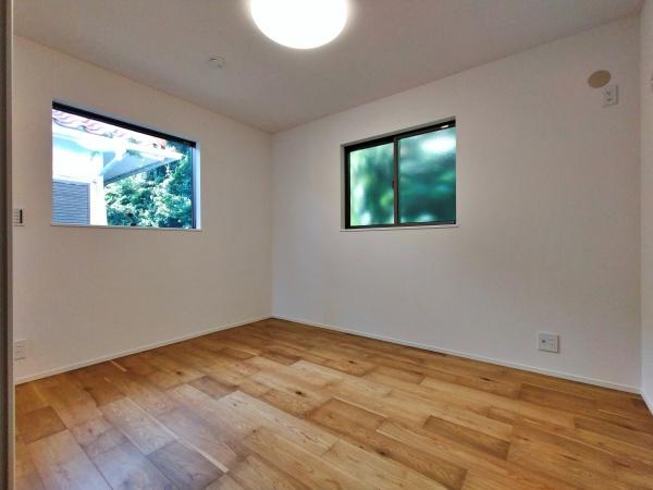 鎌倉市七里ガ浜2丁目の中古一戸建て(洋室)