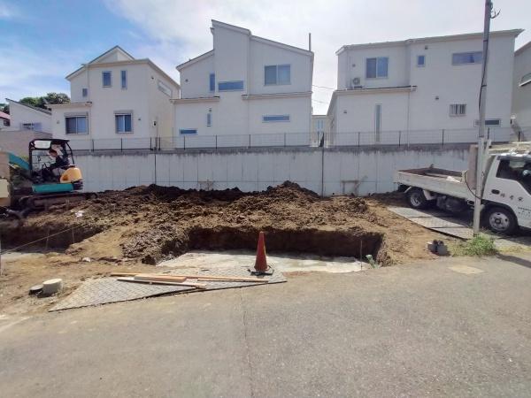 【2号棟】戸塚区新築戸建パントリービルトイン車庫