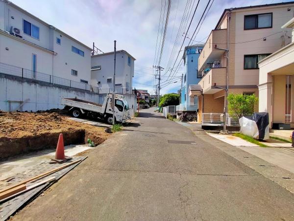 【3号棟】戸塚区新築戸建パントリービルトイン車庫