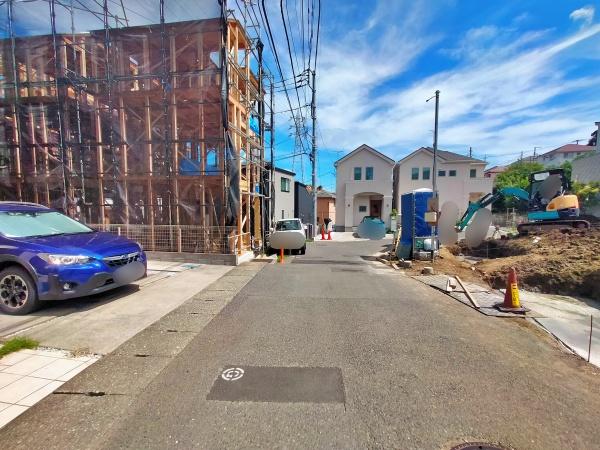 【3号棟】戸塚区新築戸建パントリービルトイン車庫
