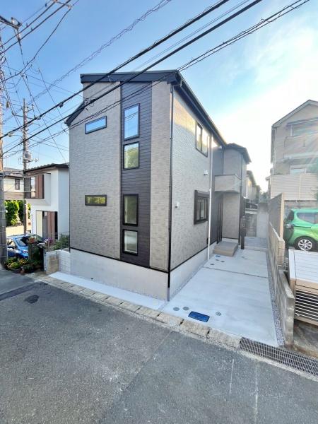 【1号棟】宮前区新築戸建　南面バルコニー　納戸