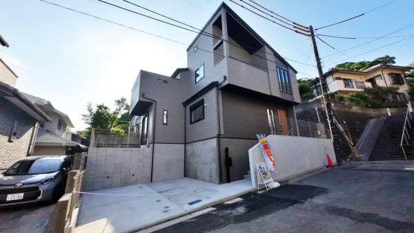 【1号棟】金沢区新築戸建　2台駐車可　南面バルコニー