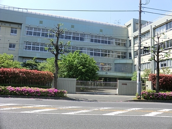 多摩区新築戸建 納戸×2 WICLDK21帖 南バルコニー(川崎市立菅小学校)