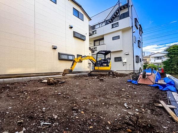 多摩区新築戸建　納戸×2　WICLDK21帖　南バルコニー