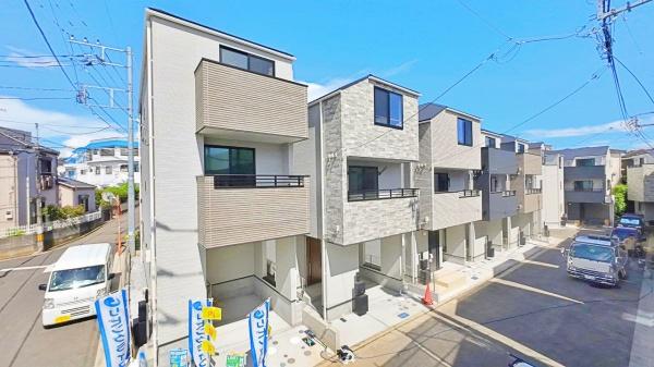 【9号棟】鶴見区新築戸建リビング階段