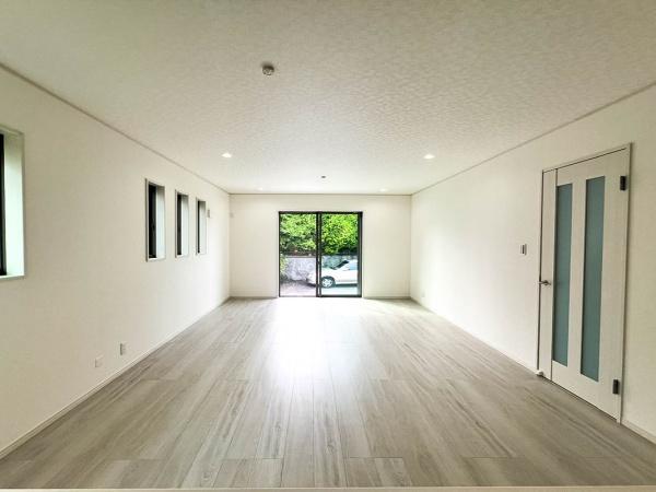 港南区新築戸建カースペ2台カップボード2WAY洗面所