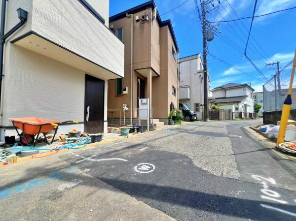 【B号棟】港南区新築戸建リビング階段