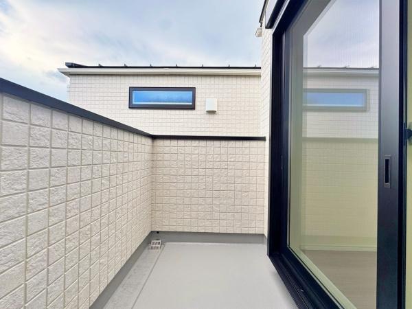 【1号棟】大和市新築戸建ビルトイン車庫WICSIC