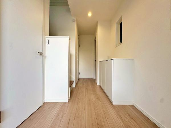 【1号棟】大和市新築戸建ビルトイン車庫WICSIC