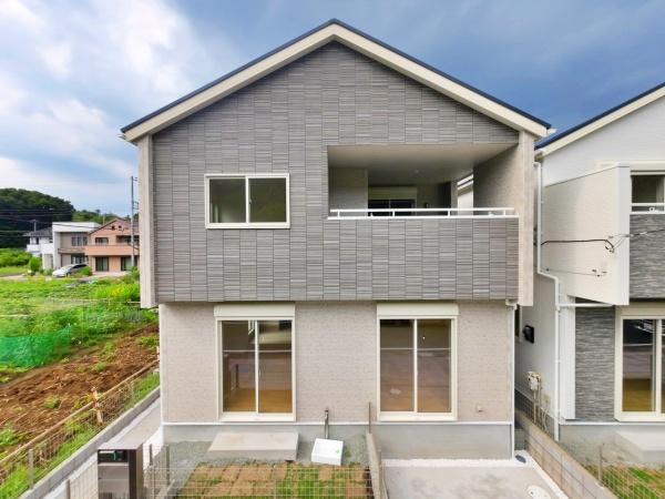 【1号棟】大和市新築戸建　床暖房　2台駐車可　南道路