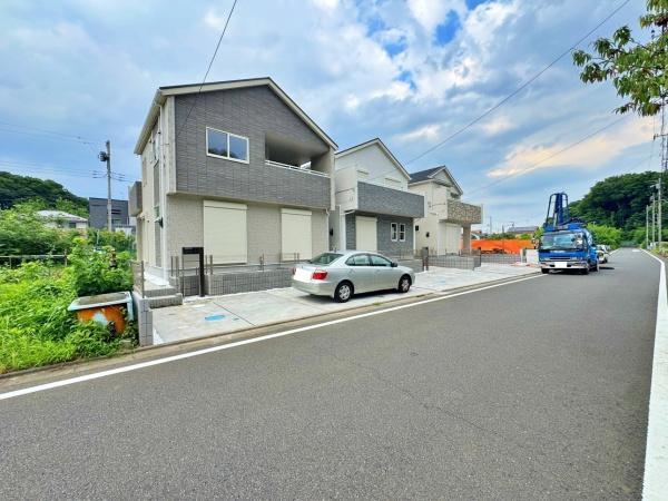 【2号棟】大和市新築戸建　床暖房　2台駐車可　南道路
