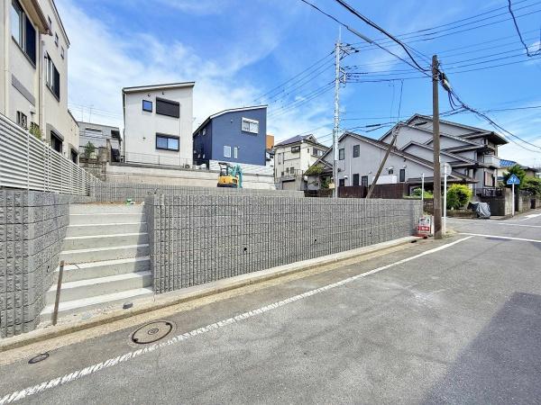 【1号棟】南区新築戸建　LDK18帖　パントリー　角地