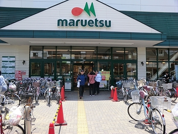 【A号棟】大田区新築戸建 リビング階段 納戸(マルエツ新糀谷店)