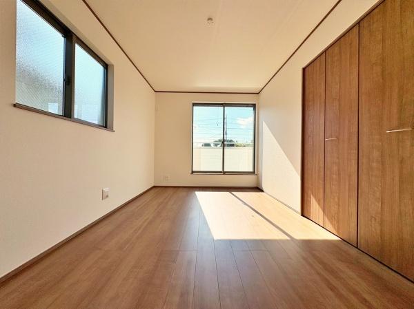 【1号棟】泉区新築戸建　並列2台駐車可　南道路