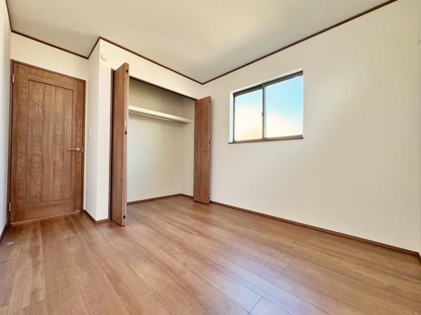 【1号棟】泉区新築戸建　並列2台駐車可　南道路