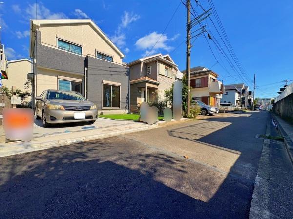 【1号棟】泉区新築戸建　並列2台駐車可　南道路