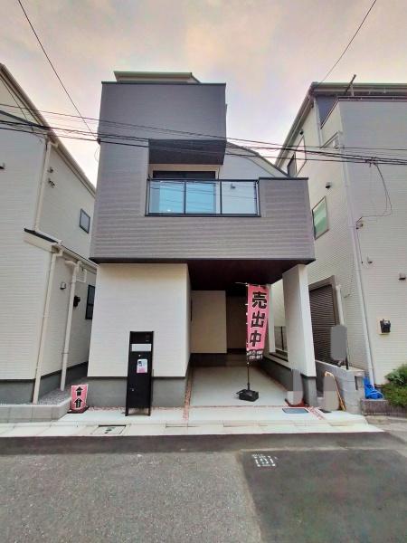 【5号棟】大田区新築戸建　リビング階段　対面キッチン