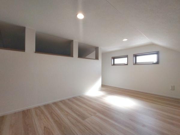 港北区新築戸建ウッドデッキ吹抜け平坦