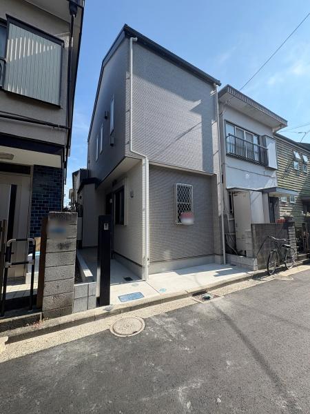 港北区新築戸建ウッドデッキ吹抜け平坦