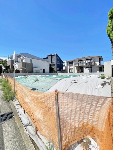 【2区画】港北区売地建築条件無し2台駐車可