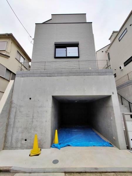 【B号棟】神奈川区新築戸建地下ガレージルーバル