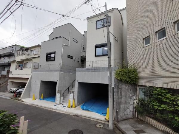 【B号棟】神奈川区新築戸建地下ガレージルーバル