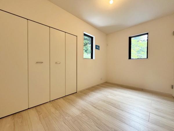 【1号棟】鎌倉市新築戸建　リビング階段　角地
