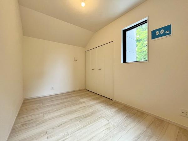 【1号棟】鎌倉市新築戸建　リビング階段　角地