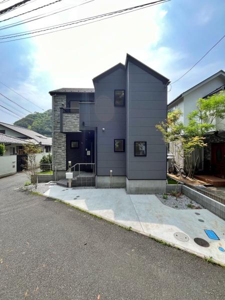 【1号棟】鎌倉市新築戸建　リビング階段　角地